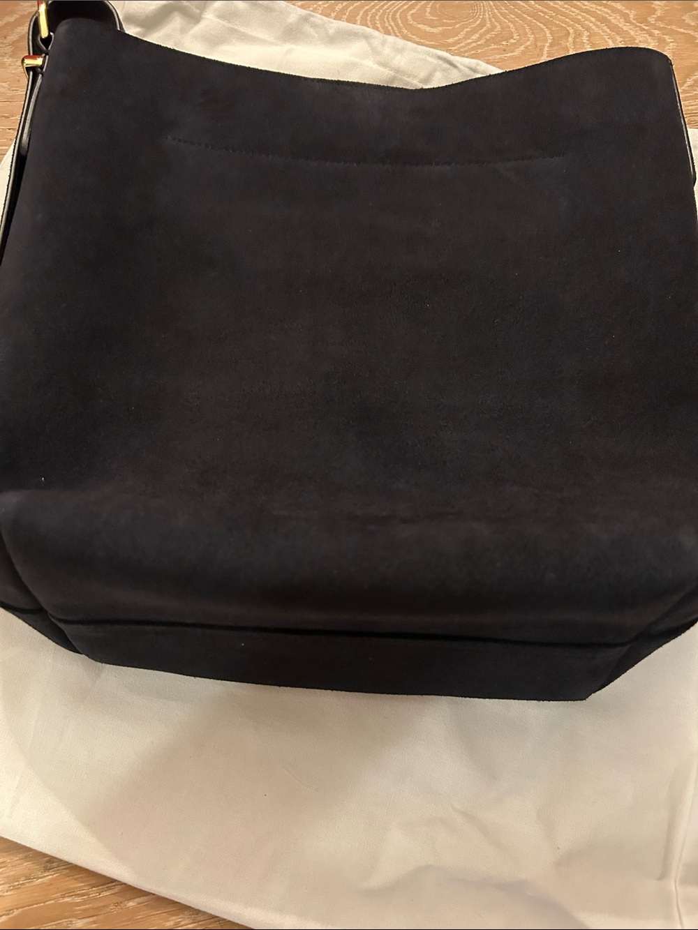 NWT Madewell The Essential Bucket Tote in Suede - juniper berry - Picture 4 of 8